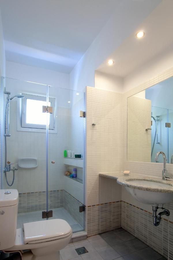 Giorgi'S Blue Apartments Kalathas Bagian luar foto