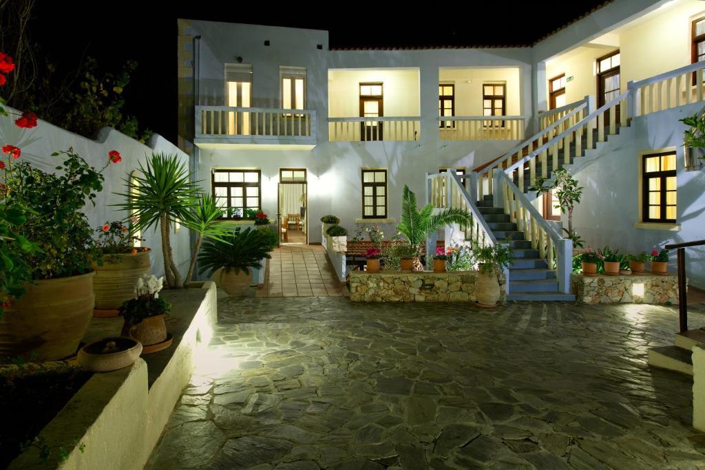 Giorgi'S Blue Apartments Kalathas Bagian luar foto