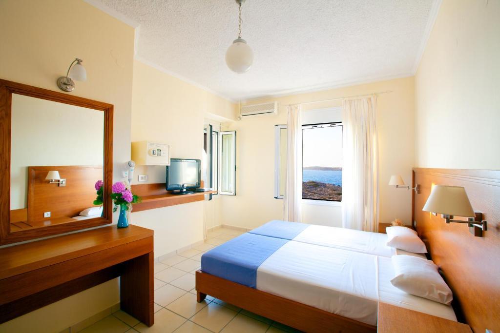 Giorgi'S Blue Apartments Kalathas Ruang foto