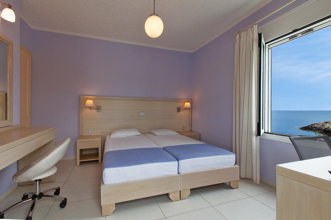 Giorgi'S Blue Apartments Kalathas Bagian luar foto